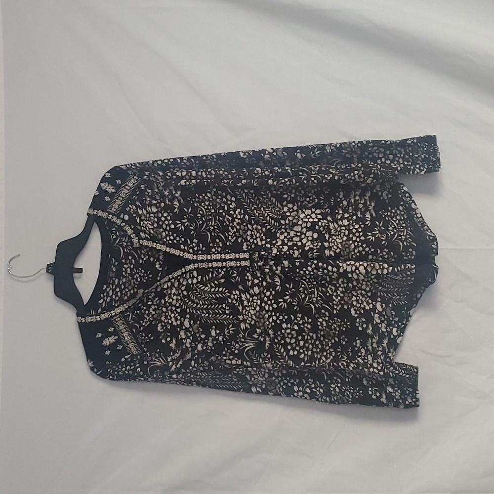 Lucky Brand black and white long sleeve tunic